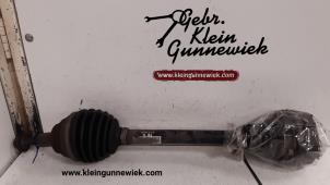Used Front drive shaft, left Volkswagen Golf Price € 35,00 Margin scheme offered by Gebr.Klein Gunnewiek Ho.BV