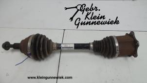 Usagé Arbre de transmission avant gauche Volkswagen Jetta Prix € 135,00 Règlement à la marge proposé par Gebr.Klein Gunnewiek Ho.BV