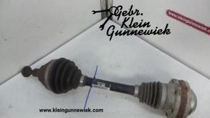 Gebrauchte Antriebswelle links vorne Volkswagen Tiguan Preis € 95,00 Margenregelung angeboten von Gebr.Klein Gunnewiek Ho.BV