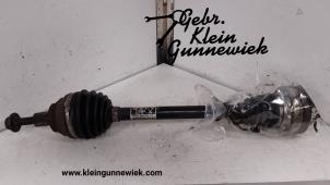 Used Front drive shaft, left Volkswagen Beetle Price € 125,00 Margin scheme offered by Gebr.Klein Gunnewiek Ho.BV