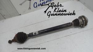 Used Front drive shaft, right Volkswagen Golf Price € 60,00 Margin scheme offered by Gebr.Klein Gunnewiek Ho.BV