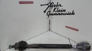 Usagé Arbre de transmission avant gauche Volkswagen Polo Prix € 35,00 Règlement à la marge proposé par Gebr.Klein Gunnewiek Ho.BV