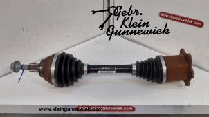 Gebrauchte Antriebswelle links vorne Volkswagen Golf Preis € 150,00 Margenregelung angeboten von Gebr.Klein Gunnewiek Ho.BV