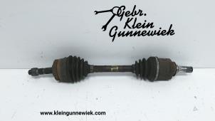 Usagé Arbre de transmission avant gauche Opel Meriva Prix € 35,00 Règlement à la marge proposé par Gebr.Klein Gunnewiek Ho.BV