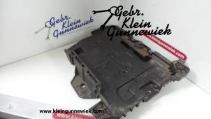 Usagé Boîtier de batterie Hyundai I40 Prix € 20,00 Règlement à la marge proposé par Gebr.Klein Gunnewiek Ho.BV