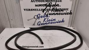 Używane Uszczelka tylnej klapy Volkswagen Transporter Cena € 15,00 Procedura marży oferowane przez Gebr.Klein Gunnewiek Ho.BV