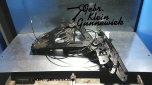 Gebrauchte Scharnier Heckklappe Renault Megane Preis € 50,00 Margenregelung angeboten von Gebr.Klein Gunnewiek Ho.BV
