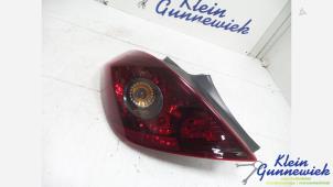 Używane Tylne swiatlo pozycyjne lewe Opel Corsa Cena € 30,00 Procedura marży oferowane przez Klein Gunnewiek Autodemontage & Motorentechniek