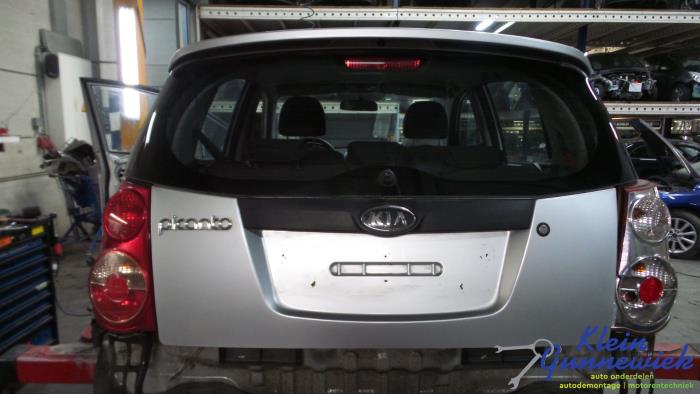 Begagnade Baklucka Kia Picanto Pris € 72,00 Marginaltabell erbjuds av Klein Gunnewiek Autodemontage & Motorentechniek