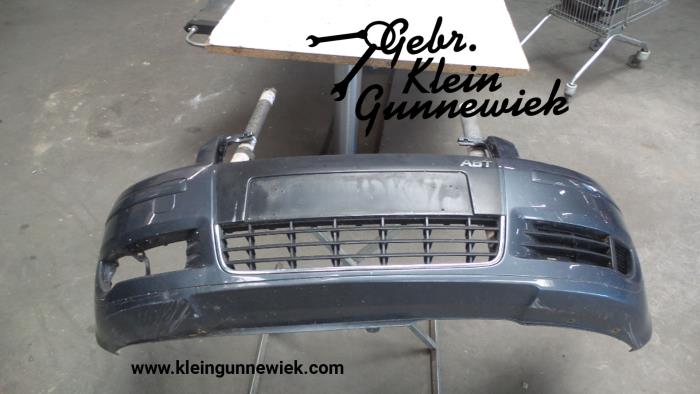 Front bumper from a Audi A3 2004