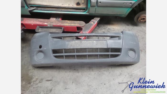 Usados Parachoques Renault Master Precio € 48,00 Norma de margen ofrecido por Klein Gunnewiek Autodemontage & Motorentechniek