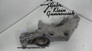 Used Alternator lower bracket BMW 3-Serie Price € 100,00 Margin scheme offered by Gebr.Klein Gunnewiek Ho.BV