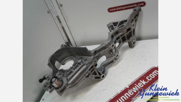 Gebrauchte Dynamostütze unten Volkswagen Passat Preis € 40,00 Margenregelung angeboten von Klein Gunnewiek Autodemontage & Motorentechniek