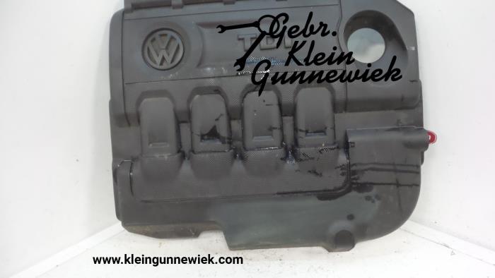 Chapa protectora motor de un Volkswagen Tiguan 2018