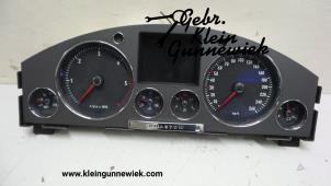 Used Instrument panel Volkswagen Phaeton Price € 175,00 Margin scheme offered by Gebr.Klein Gunnewiek Ho.BV