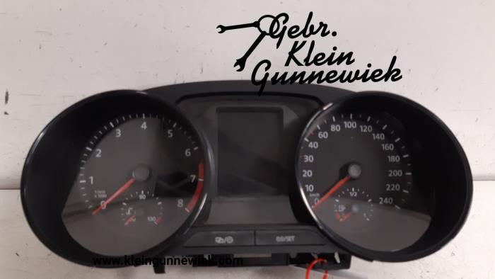 Instrument panel from a Volkswagen Polo 2016