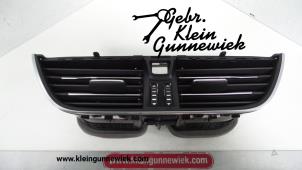 Used Dashboard vent Ford Focus Price € 35,00 Margin scheme offered by Gebr.Klein Gunnewiek Ho.BV