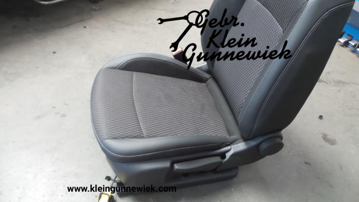 Seat, left from a Opel Insignia 2018