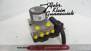 Używane Pompa ABS Opel Mokka Cena € 190,00 Procedura marży oferowane przez Gebr.Klein Gunnewiek Ho.BV