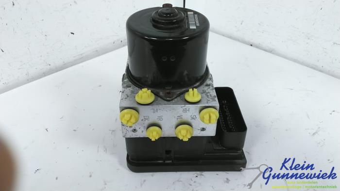 Begagnade ABS-pump Opel Astra Pris € 19,00 Marginaltabell erbjuds av Klein Gunnewiek Autodemontage & Motorentechniek