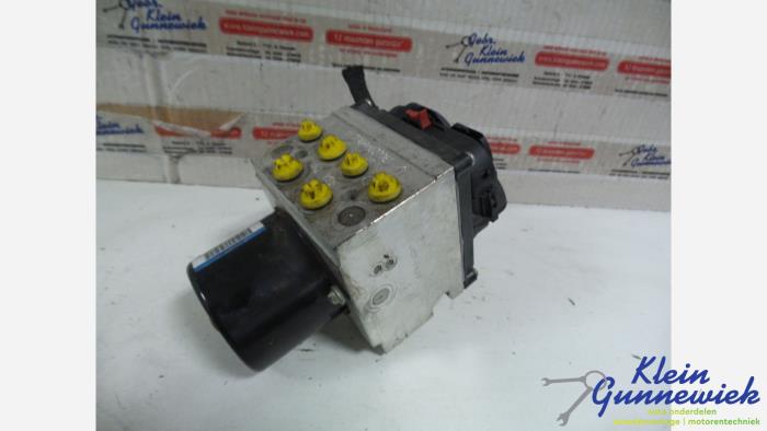 Begagnade ABS-pump Volkswagen Passat Pris € 26,00 Marginaltabell erbjuds av Klein Gunnewiek Autodemontage & Motorentechniek