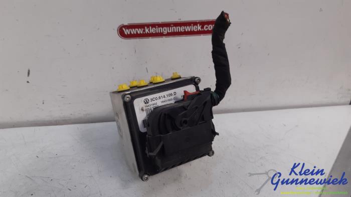 Begagnade ABS-pump Volkswagen Passat Pris € 26,00 Marginaltabell erbjuds av Klein Gunnewiek Autodemontage & Motorentechniek