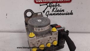 Used ABS pump Volkswagen Golf Price € 150,00 Margin scheme offered by Gebr.Klein Gunnewiek Ho.BV
