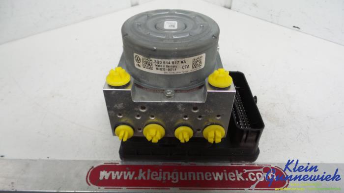 Begagnade ABS-pump Volkswagen E-Golf Pris € 97,00 Marginaltabell erbjuds av Klein Gunnewiek Autodemontage & Motorentechniek