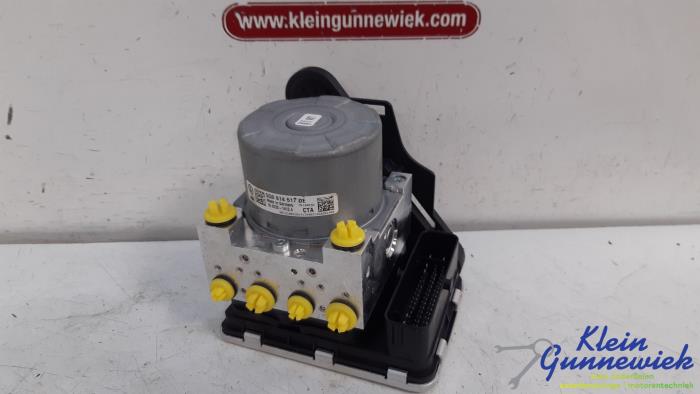 Used ABS pump Volkswagen E-Golf Price € 38,00 Margin scheme offered by Klein Gunnewiek Autodemontage & Motorentechniek