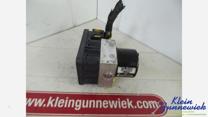 Usagé Pompe ABS Citroen C5 Prix € 30,00 Règlement à la marge proposé par Klein Gunnewiek Autodemontage & Motorentechniek