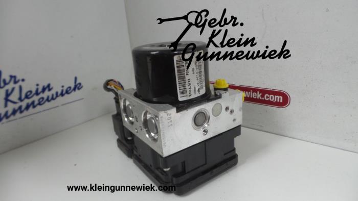 ABS pump from a Volvo V40 2013