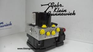 Gebrauchte ABS Pumpe Volvo V40 Preis € 100,00 Margenregelung angeboten von Gebr.Klein Gunnewiek Ho.BV