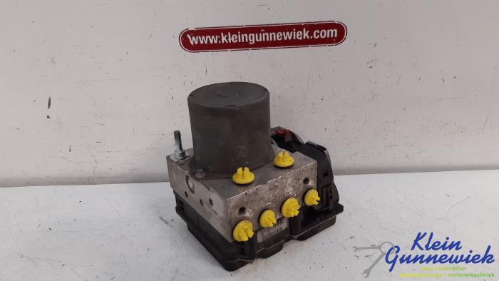 Begagnade ABS-pump Audi A6 Pris € 76,00 Marginaltabell erbjuds av Klein Gunnewiek Autodemontage & Motorentechniek