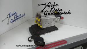 Used ABS pump Opel Vectra Price € 45,00 Margin scheme offered by Gebr.Klein Gunnewiek Ho.BV