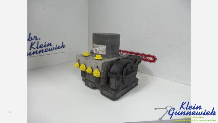 Usagé Pompe ABS Opel Astra Prix € 43,00 Règlement à la marge proposé par Klein Gunnewiek Autodemontage & Motorentechniek