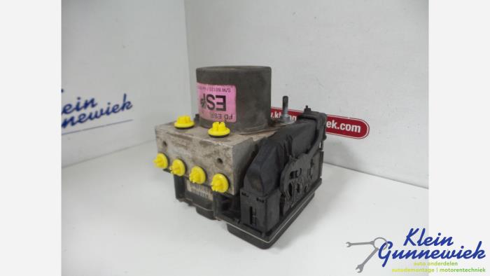 Begagnade ABS pump Hyundai I30 Pris € 26,00 Marginaltabell erbjuds av Klein Gunnewiek Autodemontage & Motorentechniek