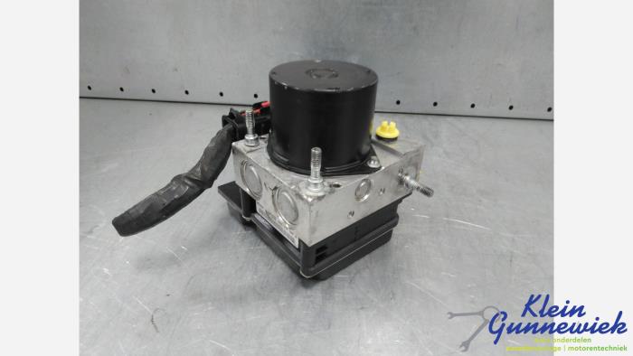 Used ABS pump Seat Ibiza Price € 97,00 Margin scheme offered by Klein Gunnewiek Autodemontage & Motorentechniek