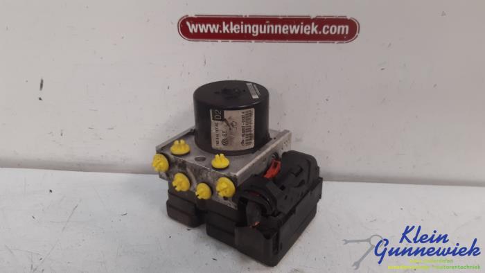 Usagé Pompe ABS Seat Leon Prix € 76,00 Règlement à la marge proposé par Klein Gunnewiek Autodemontage & Motorentechniek