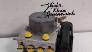 Used ABS pump Renault Clio Price € 95,00 Margin scheme offered by Gebr.Klein Gunnewiek Ho.BV
