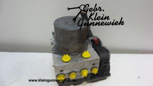 Gebrauchte ABS Pumpe Audi A4 Preis € 75,00 Margenregelung angeboten von Gebr.Klein Gunnewiek Ho.BV