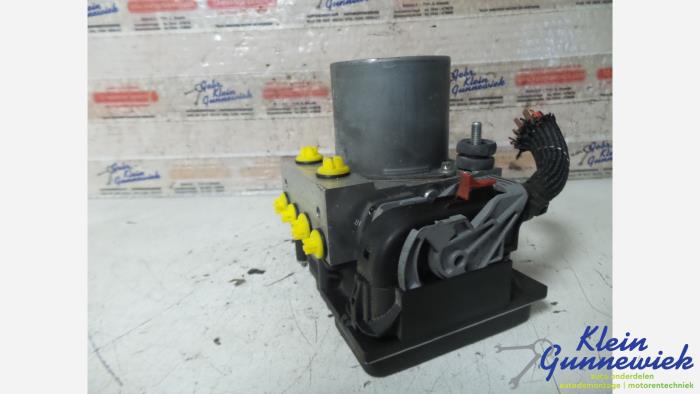 Begagnade ABS-pump Audi A6 Pris € 48,00 Marginaltabell erbjuds av Klein Gunnewiek Autodemontage & Motorentechniek