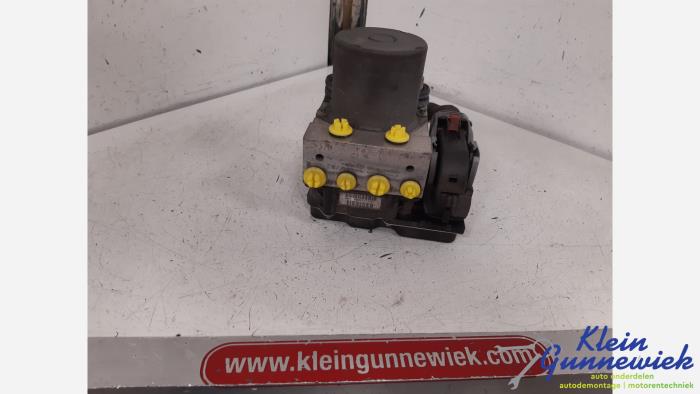 Usagé Bloc ABS Audi A6 Prix € 77,00 Règlement à la marge proposé par Klein Gunnewiek Autodemontage & Motorentechniek