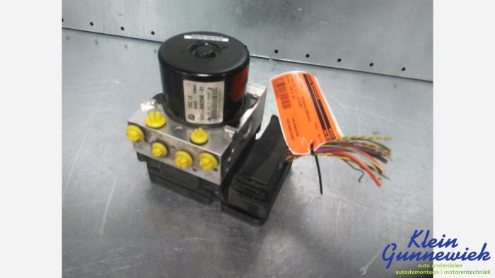 Gebrauchte ABS Pumpe BMW 3-Serie Preis € 35,00 Margenregelung angeboten von Klein Gunnewiek Autodemontage & Motorentechniek