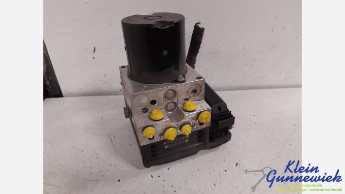 Begagnade ABS-pump BMW 5-Serie Pris € 15,00 Marginaltabell erbjuds av Klein Gunnewiek Autodemontage & Motorentechniek