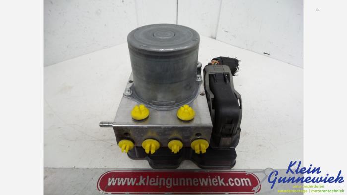 Begagnade ABS-pump Ford Transit Custom Pris € 225,00 Marginaltabell erbjuds av Klein Gunnewiek Autodemontage & Motorentechniek