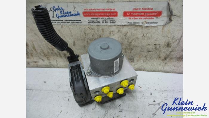 Begagnade ABS-pump Ford S-Max Pris € 15,00 Marginaltabell erbjuds av Klein Gunnewiek Autodemontage & Motorentechniek