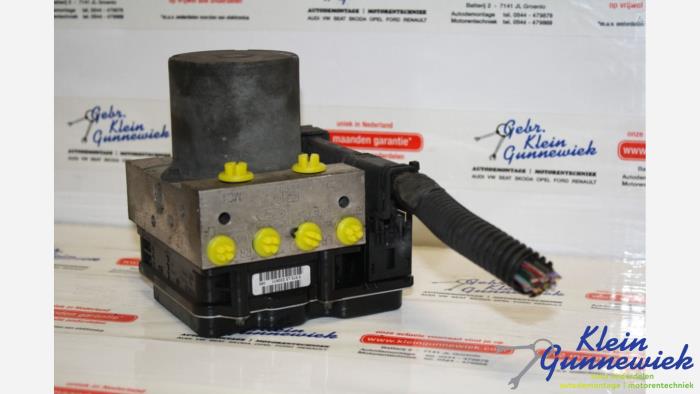 Begagnade ABS-pump Ford Transit Pris € 23,00 Marginaltabell erbjuds av Klein Gunnewiek Autodemontage & Motorentechniek