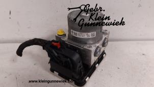 Used ABS pump Volkswagen Caddy Price € 365,00 Margin scheme offered by Gebr.Klein Gunnewiek Ho.BV