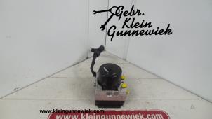 Used ABS pump Volkswagen Transporter Price € 325,00 Margin scheme offered by Gebr.Klein Gunnewiek Ho.BV