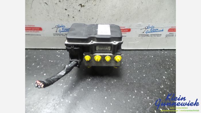 Used ABS pump Volkswagen Fox Price € 21,00 Margin scheme offered by Klein Gunnewiek Autodemontage & Motorentechniek